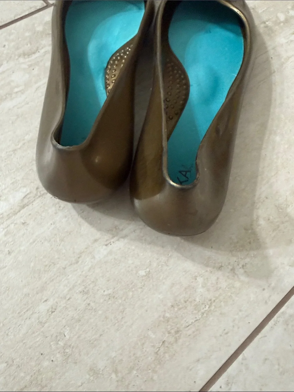 OKA b. Bronze Ballet Flats with Turquoise Insole..size 7…new